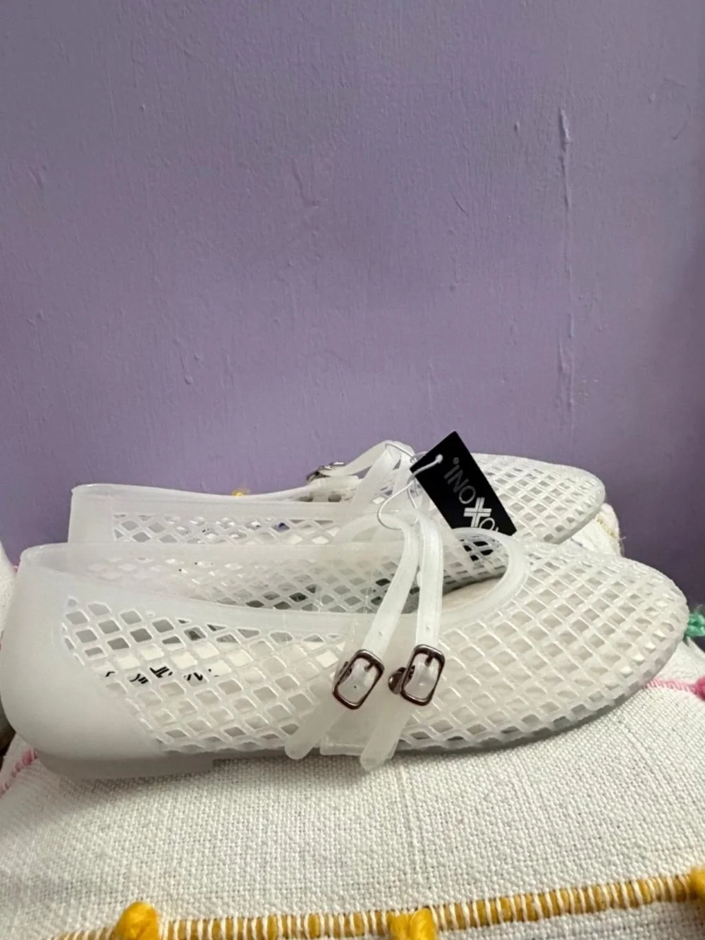 NWT ROXONI ROUND TOE DOUBLE BUCKLE WHITE MARY JANE JELLY FLATS SIZE 9 - Picture 8 of 8